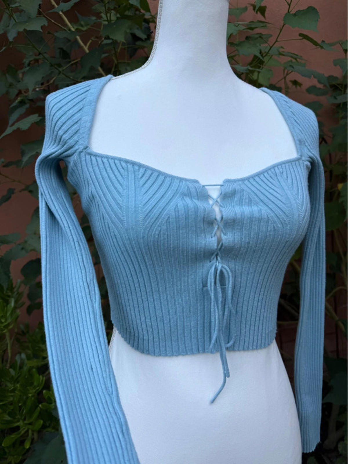 Urban Outfitters Cropped Top Size M