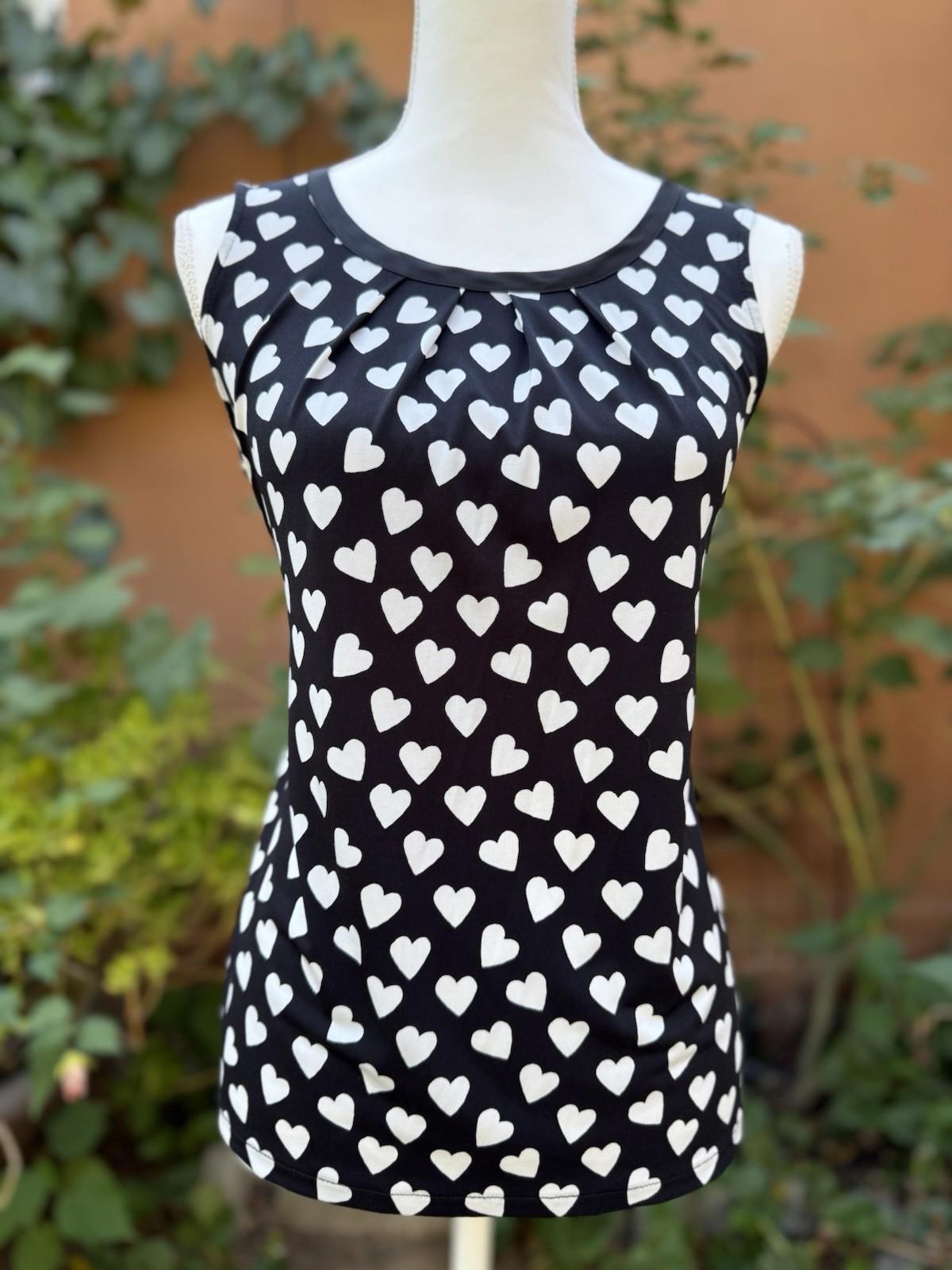 Banana Republic White Heart Black Knit Top Size Clothing Work Wear XS