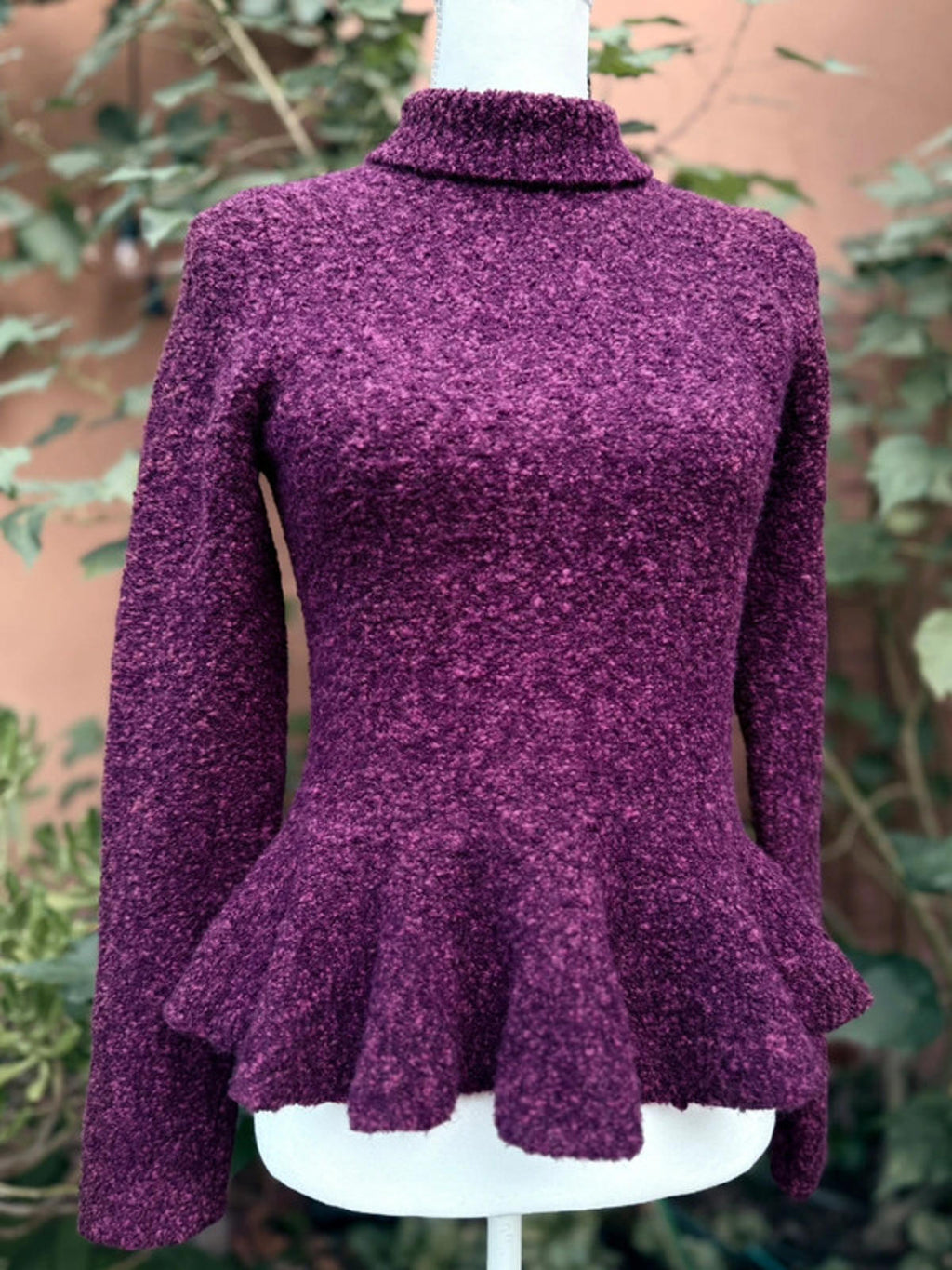 Moda International Long sleeved Sweater Size L Womens