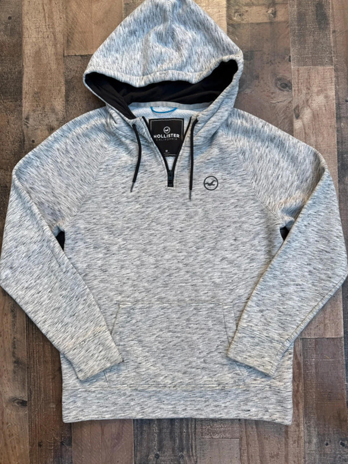 Hollister Men’s Gray & Black Speckled Warm Hoodie Size M