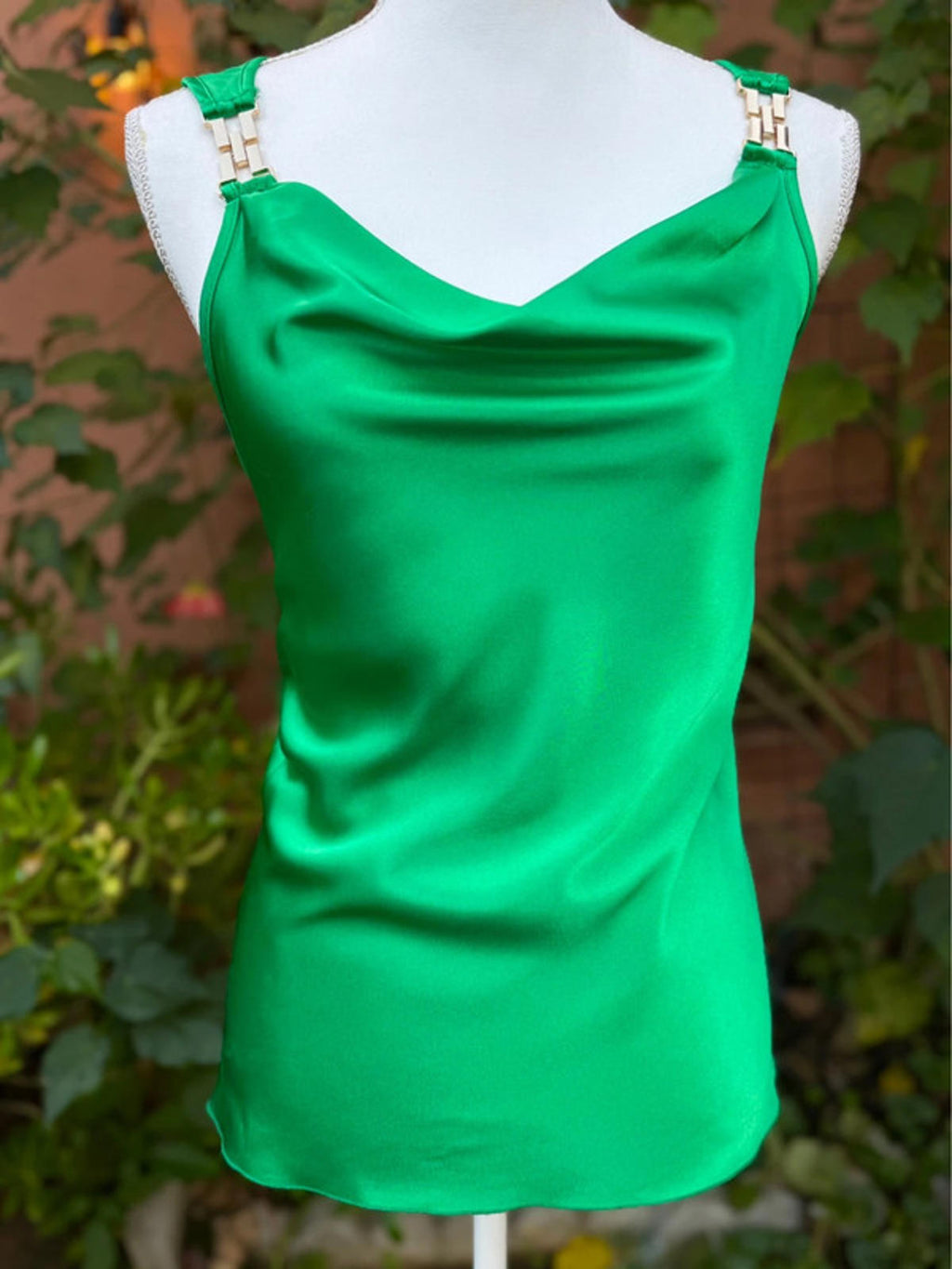 Nicole Miller Gorgeous Emerald Green Camisol Holiday Satin Tank Top Size M