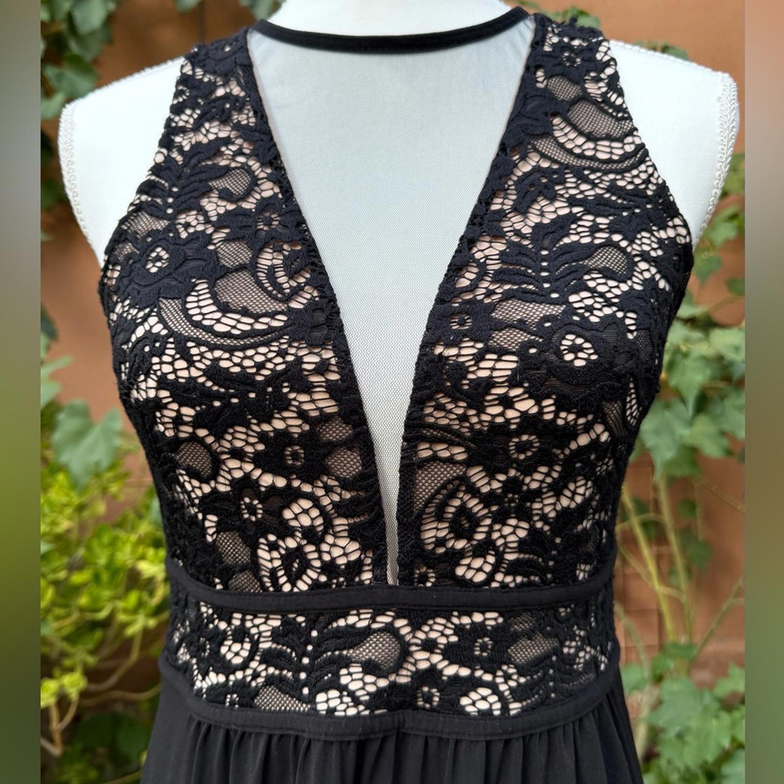 Candelite Black Sleeveless Formal Lace Maxi Gown size S