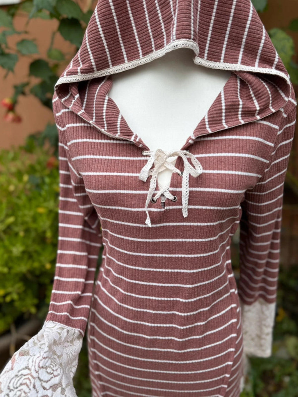 Kori America Casual Stripe Lace Hoodie Women’s Size M