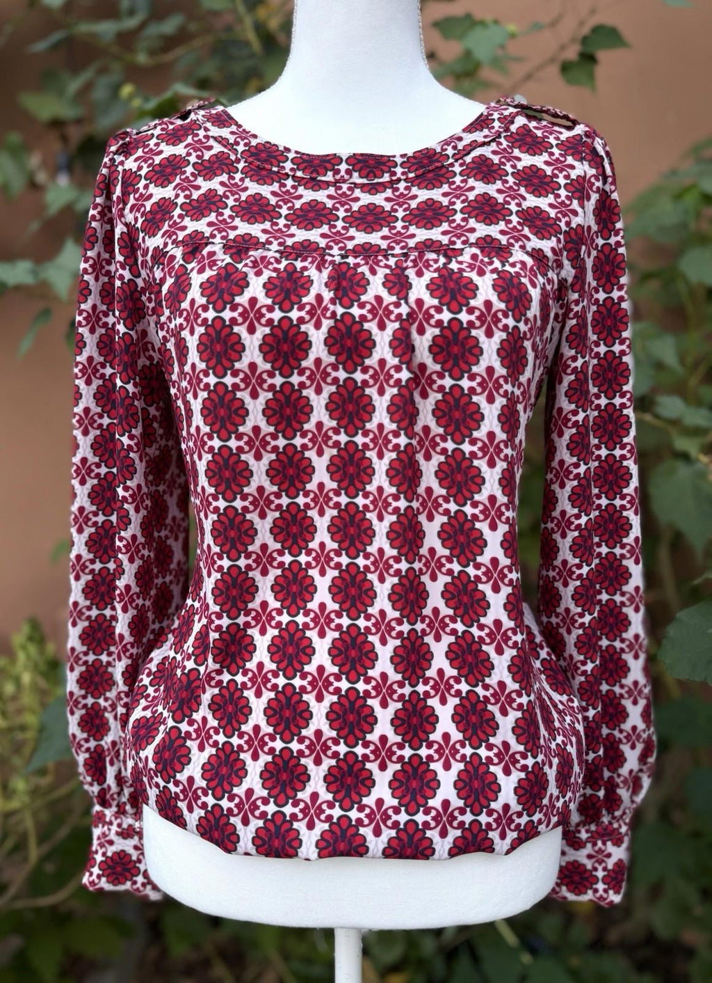 The Loft Size Red White Floral Design Women’s Blouse XS