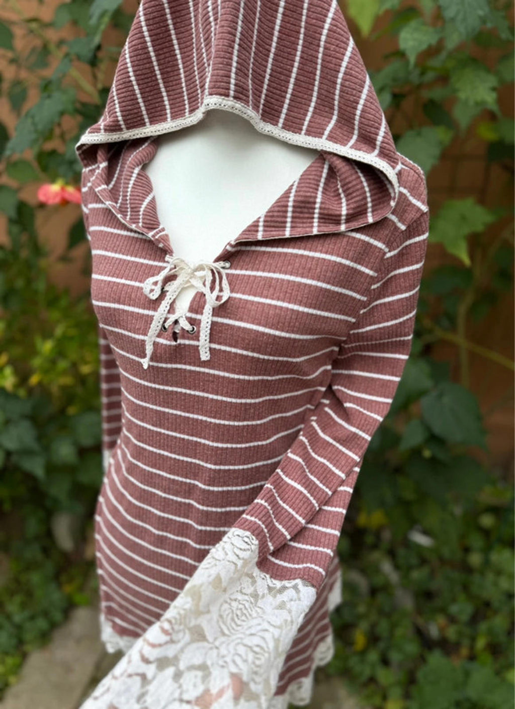 Kori America Casual Stripe Lace Hoodie Women’s Size M