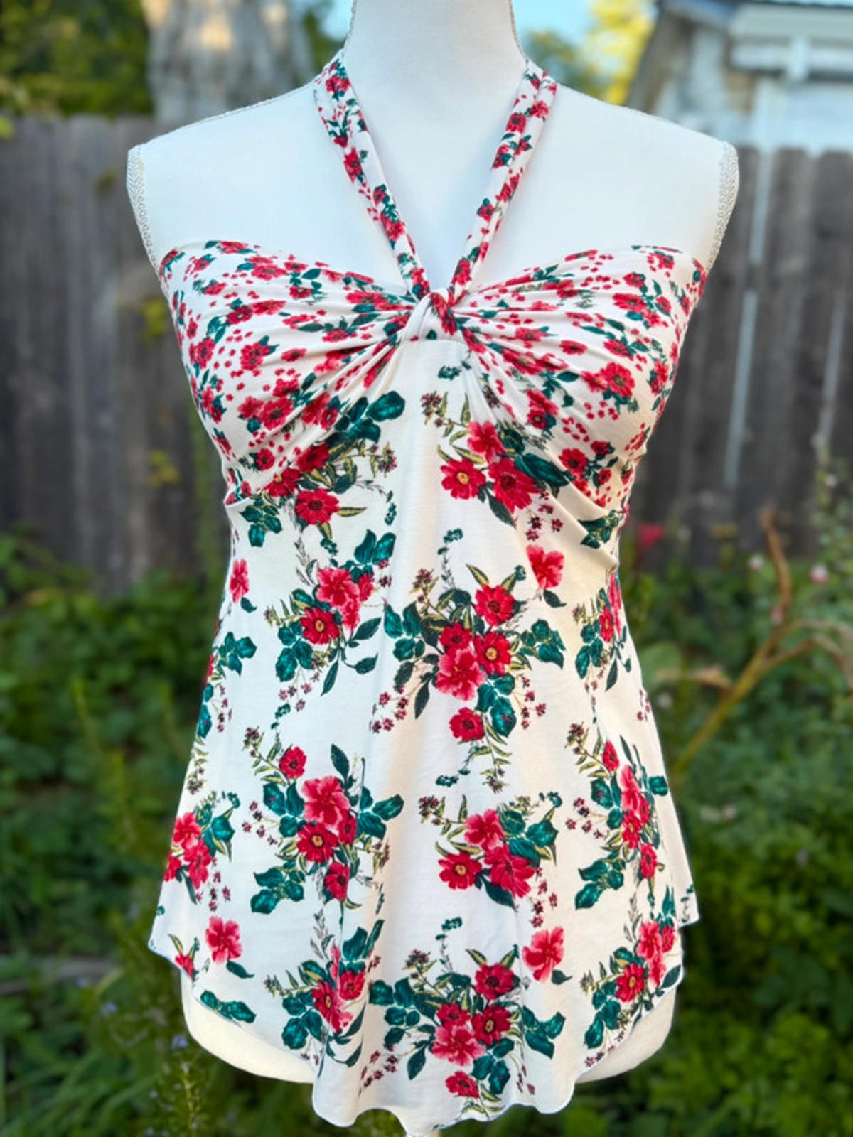 No Boundaries Rose Print Smocked In Back Halter Top Size M