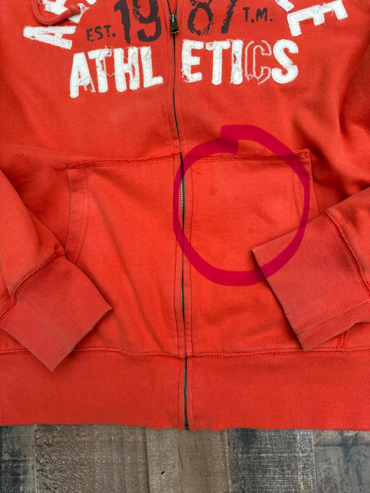 Aeropostale Burnt Orange Men’s Distressed Hoodie Size L