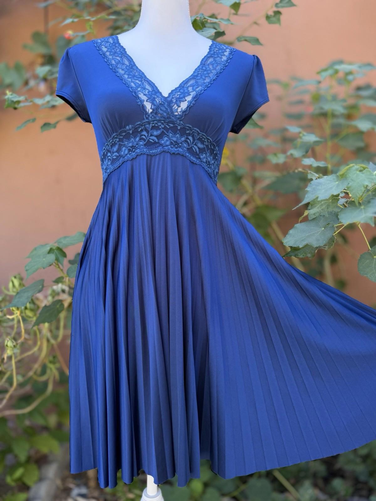 Soprano Royal Blue Lace Twirl Pleated Women’s Short Sleeved Dress Size S