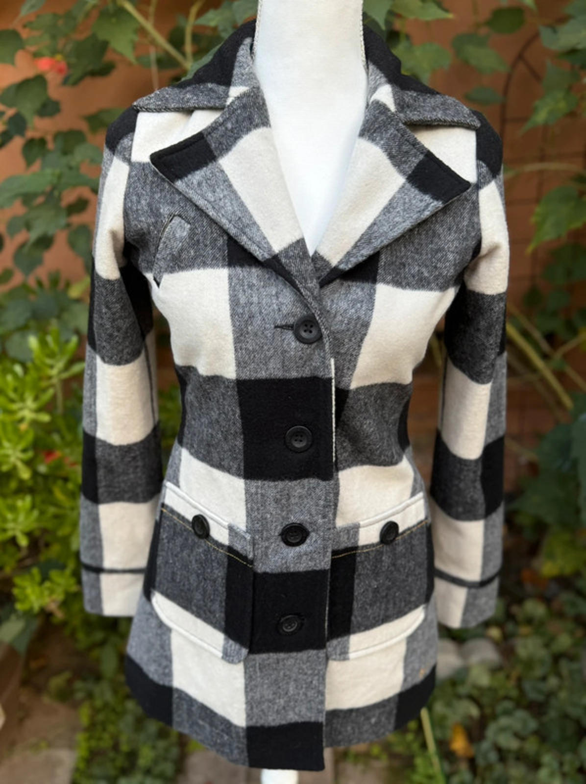 Billabong Black Off White Checkered Plaid Wool Blend Collard Women’s Size S