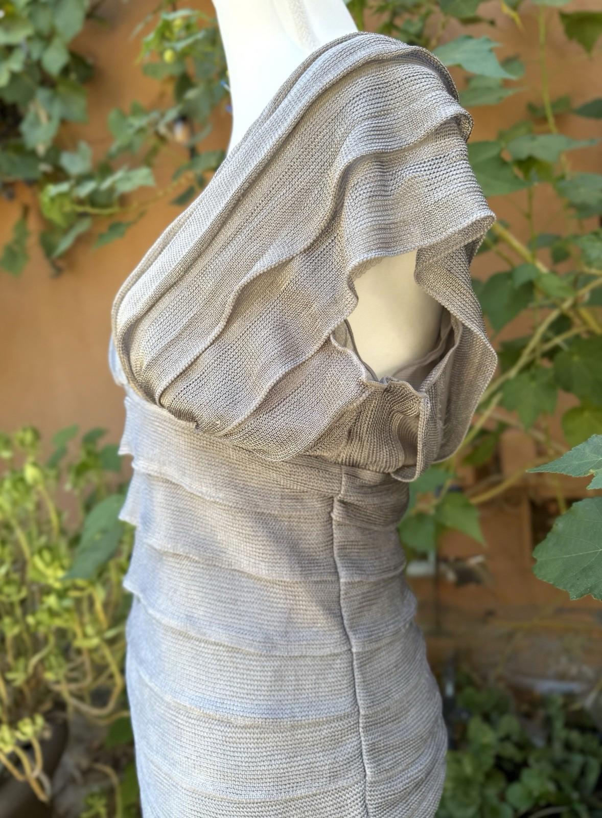 Max Studio Size L Large Gray Silver Ruffled Blouse Size