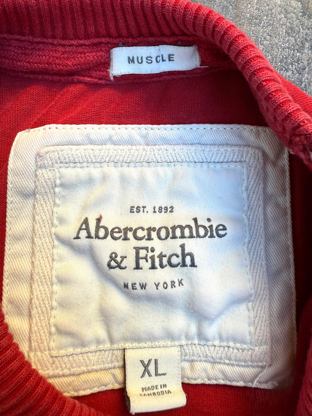 Abercrombie & Fitch Red Top Size XL Men’s