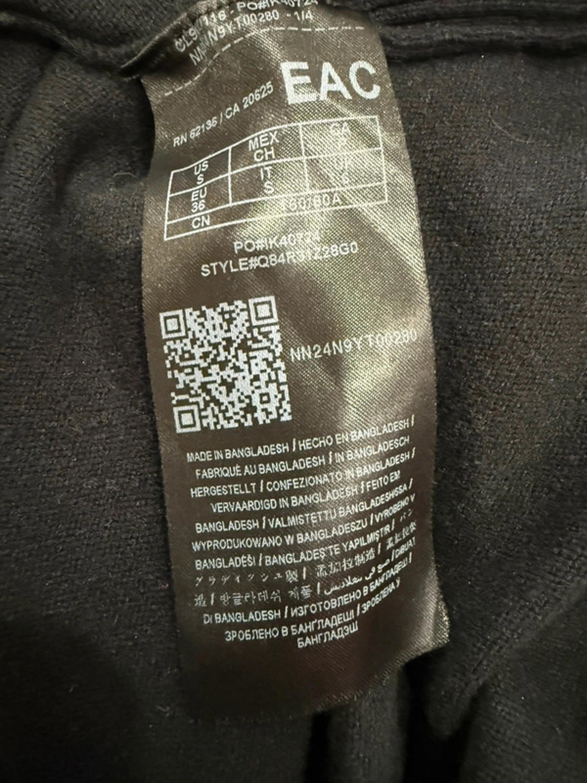 Guess Black Knit Sweater Women’s Size S