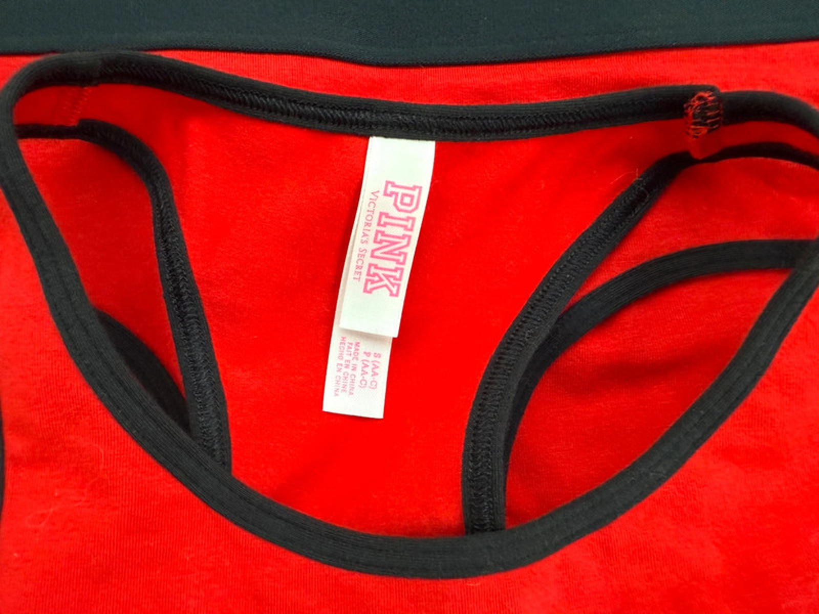 Red Black PINK Victoria Secret Sports Bra Active Wear Size S (AA-C)